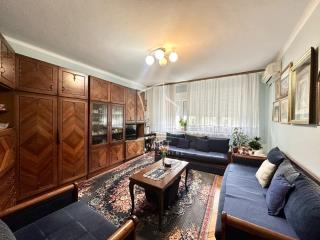 stanovi   Beograd  Paviljoni i Institut za majku i dete    Luja Adamiča