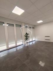 poslovni prostor   Beograd  Mirijevo I II III IV    Nine Kirsanove