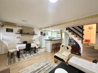 stanovi   Beograd  Skojevsko naselje    Luke Vojvodića