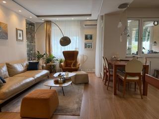 stanovi   Novi Sad  -    