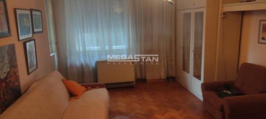 stanovi   Beograd  Đeram    Jovana Ćirilova