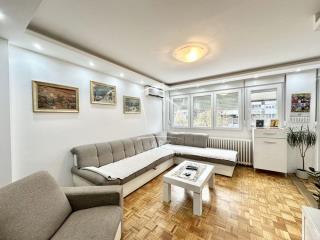 stanovi   Beograd  Savski blokovi (44 45 70 70a)    Jurija Gagarina