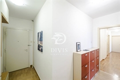 stanovi   Beograd  Kalenić    Požarevačka