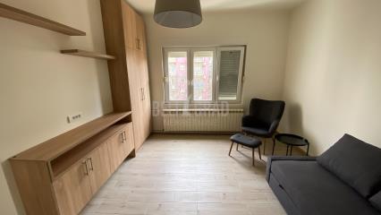 stanovi   Beograd  Crveni krst    Radivoja Koraća