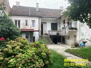 kuće   Beograd  Zemun centar    Svetosavska