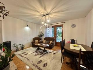 stanovi   Beograd  Banjica I II    Miloja Pavlovića