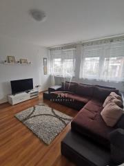 stanovi   Beograd  Fontana i Hala sportova    Pariske komune