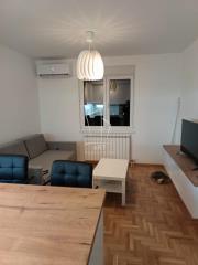 stanovi   Beograd  Medaković 3    Cvetanova Ćuprija