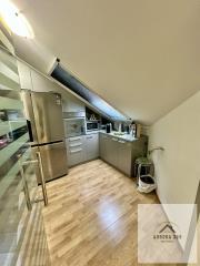 stanovi   Novi Sad  -    