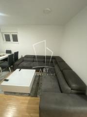 stanovi   Beograd  Julino brdo    Zmajevačka