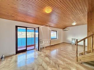 stanovi   Beograd  Cerak    Šavnička