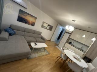 stanovi   Novi Sad  -    