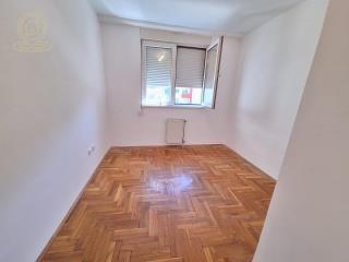 stanovi   Novi Sad  -    