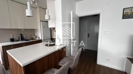 stanovi   Beograd  Šumice    Rimska