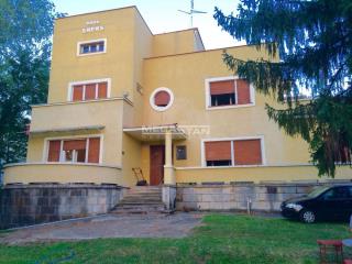 kuće   RAŠKI OKRUG  centar    