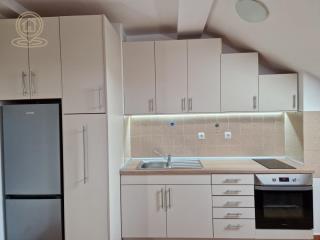 stanovi   Novi Sad  -    