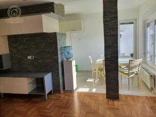 stanovi   Novi Sad  -    