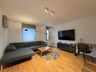 stanovi   Beograd  Hram    Lamartinova