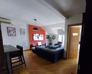 stanovi   Beograd  Pašino i Lekino brdo    Miklosiceva