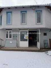 poslovna zgrada   Novi Sad  -    