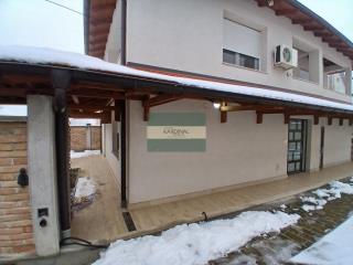 kuće   Kragujevac  -    