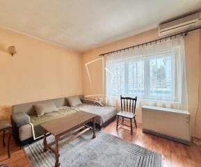 stanovi   Beograd  Slavujev venac    Zvezdarskih jelki