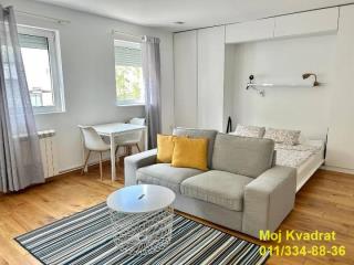 stanovi   Beograd  Vračar lokacija    Loznička