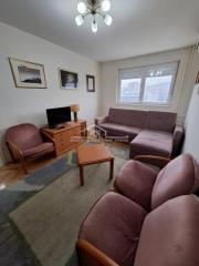 stanovi   Beograd  Karaburma    Uralska