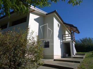 kuće   SREMSKI OKRUG  Vrdnik    