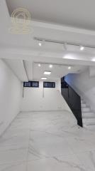 poslovni prostor   Novi Sad  -    