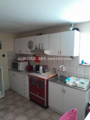 vikendica   Beočin  -    