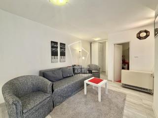 stanovi   Beograd  Zemun centar    Bežanijska