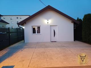 kuće   Beograd  Ledine NBGD    Bobija Fišera