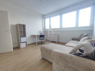 stanovi   Beograd  Banovo brdo    Požeška