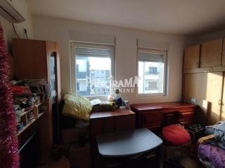 stanovi   Beograd  Surčin Centar    Isidore Sekulić