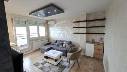 stanovi   Beograd  Hayat (6 Kaplara- savograd)    Bulevar Zorana Đinđića