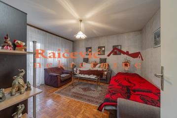 stanovi   Beograd  Labudovo Brdo    Sretena Mladenovica Mike