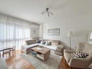 stanovi   Beograd  Bežanijski blokovi (61 do 64)    Jurija Gagarina