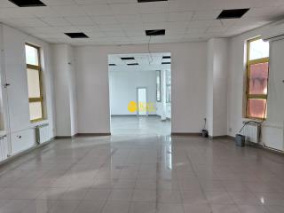 poslovni prostor   Beograd  Konjarnik    Ustanička