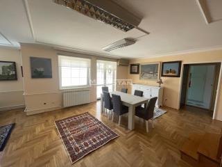 stanovi   Beograd  Hram    Sokolska