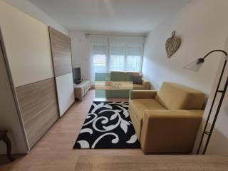 stanovi   Jagodina  -    