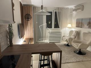 stanovi   Beograd  Hotel Yu i Stari merkator    Otona Župančiča