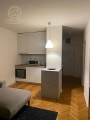 stanovi   Beograd  Hotel Yu i Stari merkator    