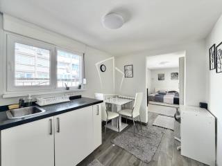 stanovi   Beograd  Centar i Terazije    Maršala Birjuzova