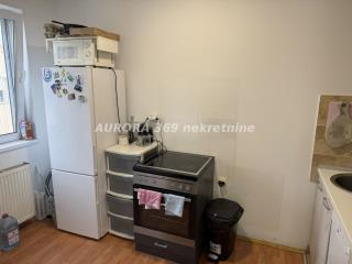 stanovi   Novi Sad  -    