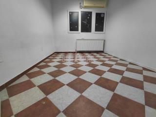 lokal i skladišta   Beograd  Zemun centar    Milana Uzelca