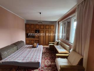 stanovi   Beograd  Miljakovac    Stevana Opačića