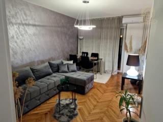 stanovi   Beograd  -    