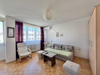 stanovi   Beograd  Konjarnik    Olge Alkalaj