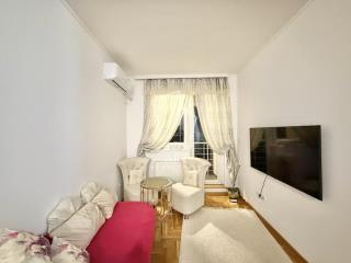 stanovi   Beograd  Veliki mokri lug    Generala Božidara Jankovića